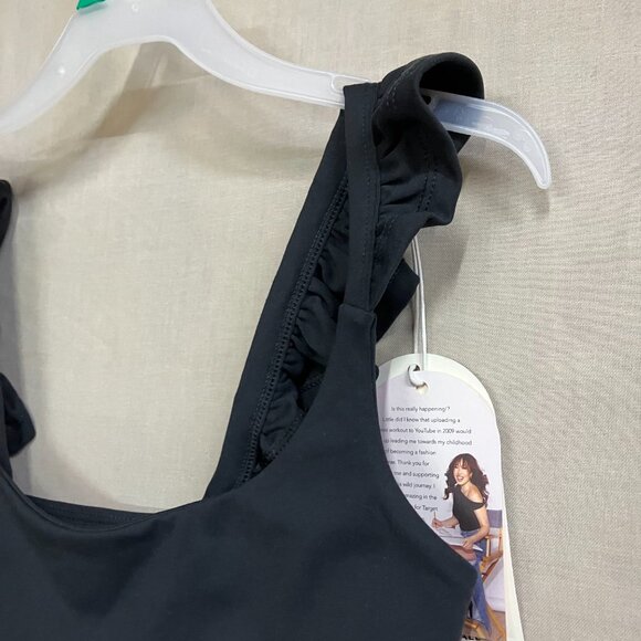 NWT Blogilates Women's Size XS Black Ruffle Tank Top Cropped Athleisure Shirt - Picture 7 of 12